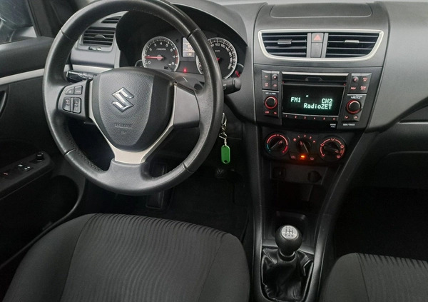 Suzuki Swift cena 27900 przebieg: 164114, rok produkcji 2010 z Olsztyn małe 191